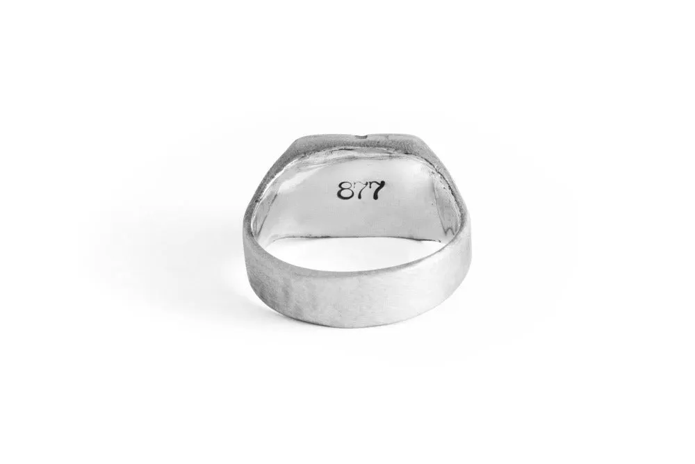 #005 - Signet Ring Dice