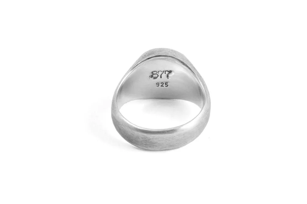 #009 - Signet Ring Circle