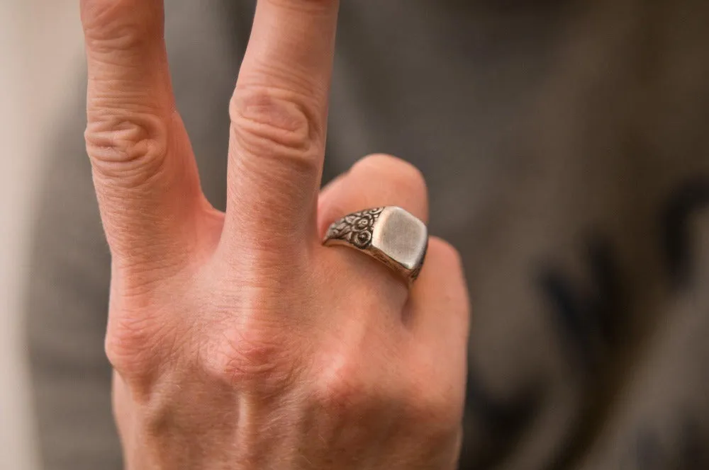 #018 - Signet Ring Gaucho