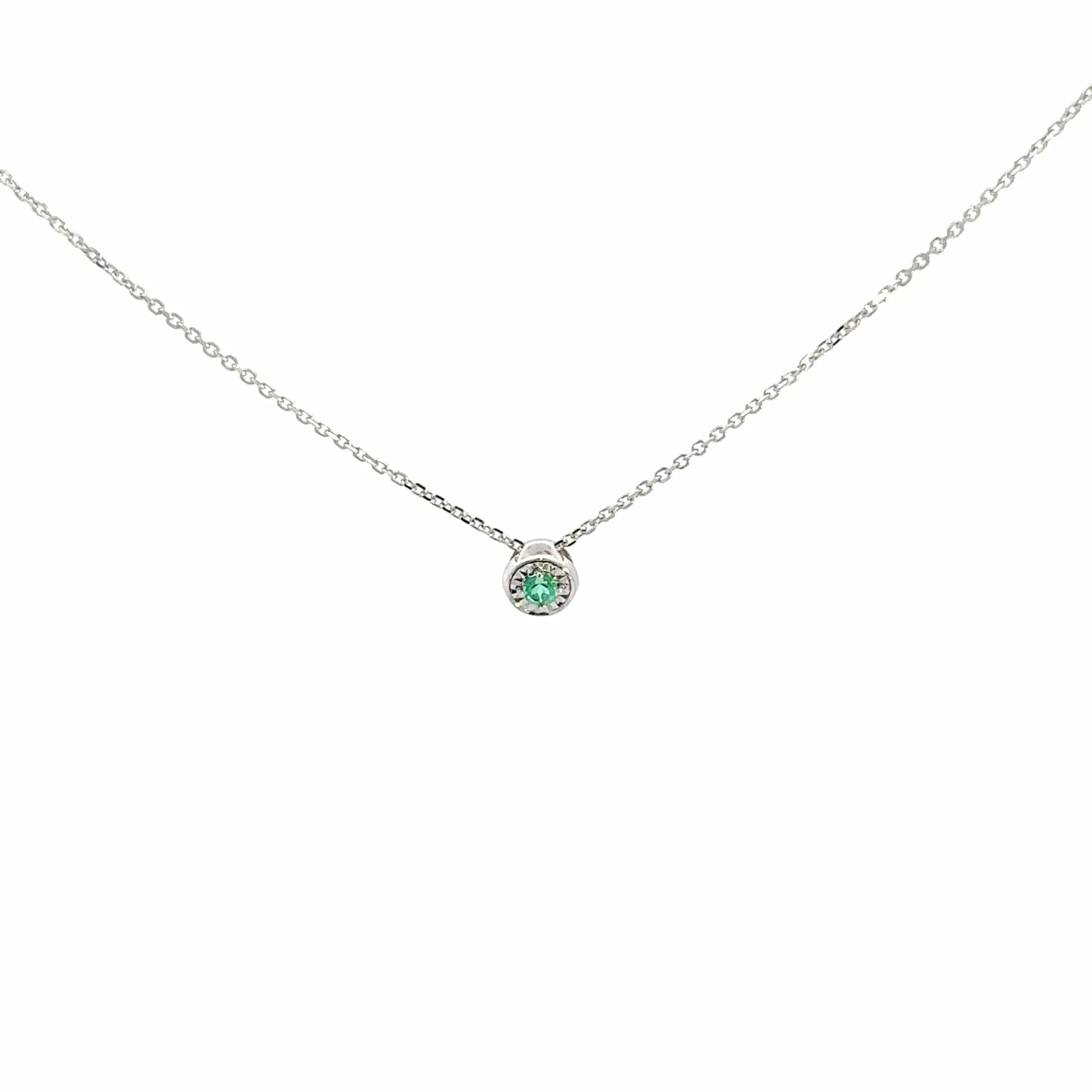 18K White Gold Emerald Pendant Necklace