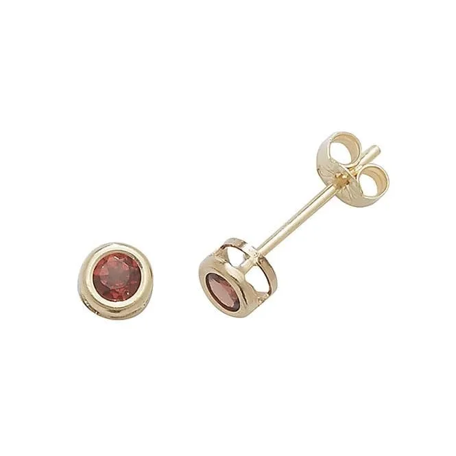 9ct  Yellow  Gold  Garnet  Stud  Earrings  ES425GA
