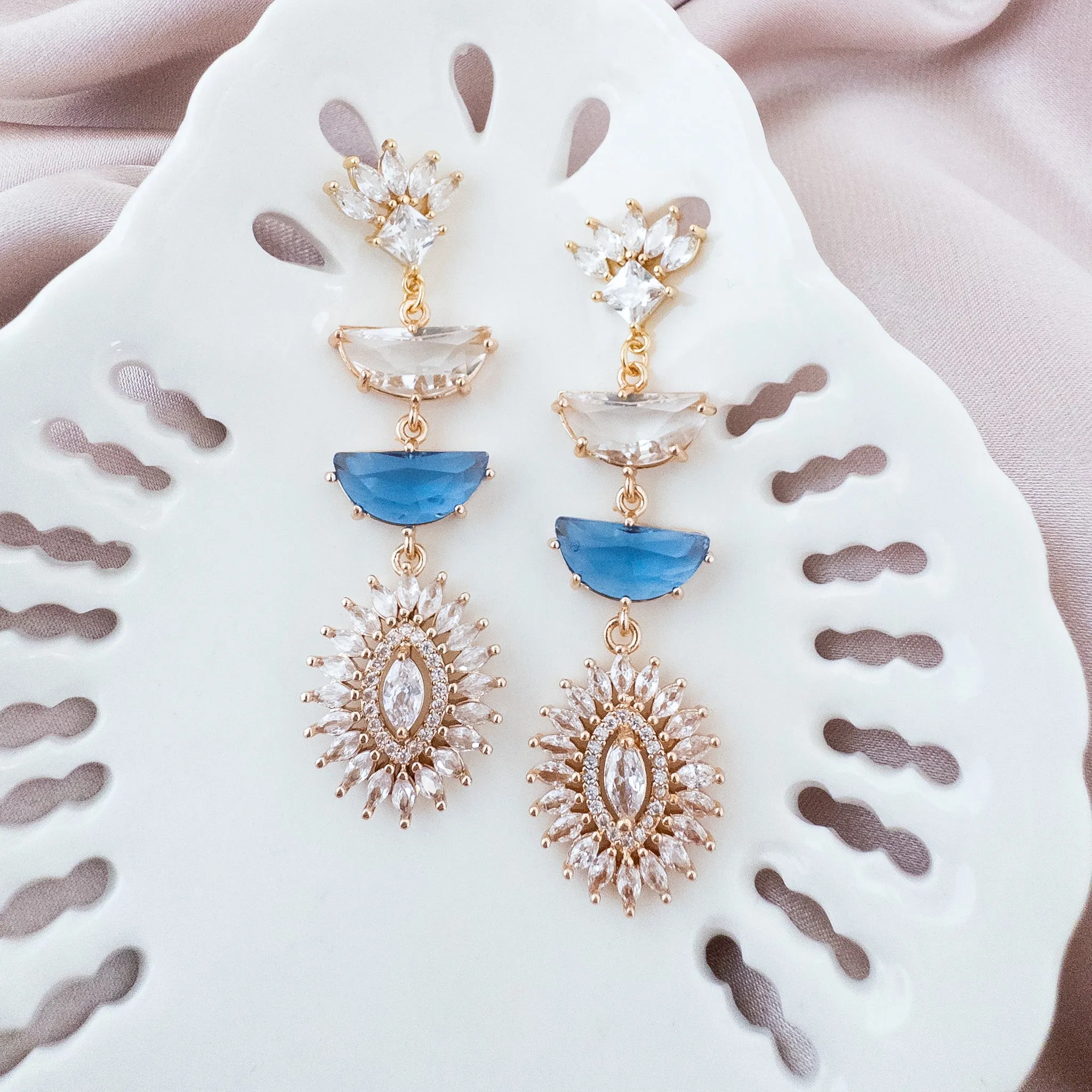 Aura Earrings