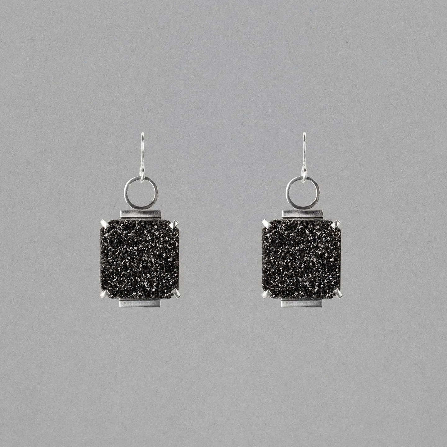 CAPITOL EARRING
