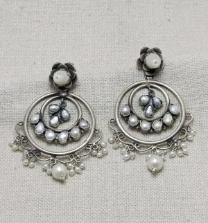 Classic Silver Earrings (Pearl)