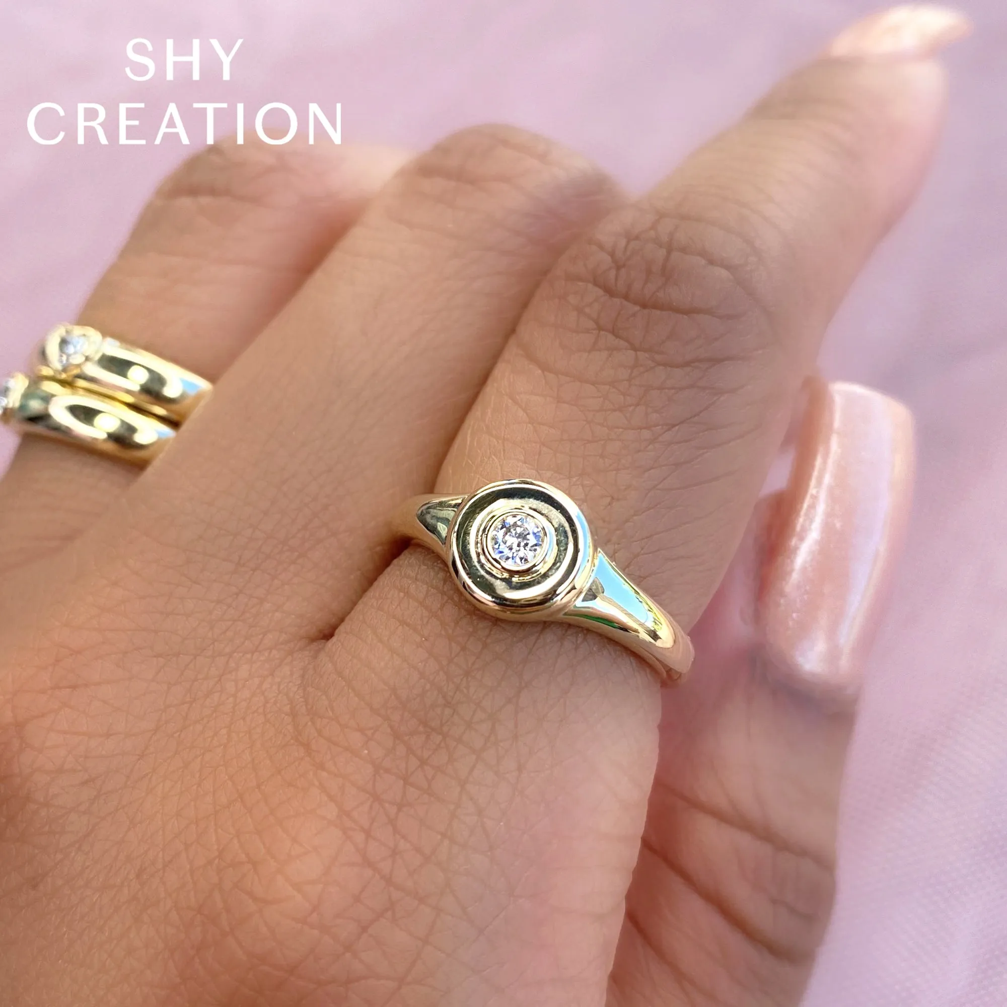 Diamond Mini Bezel Signet Ring