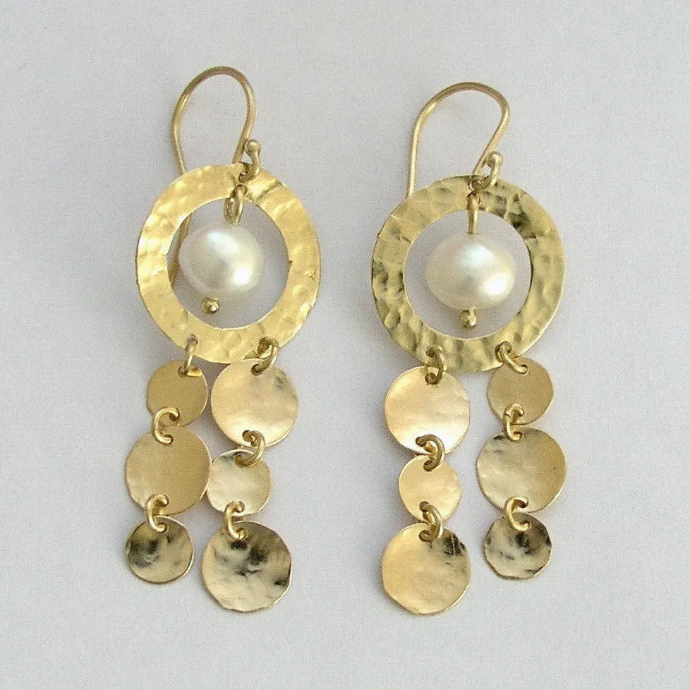 EG2032-1 Gold and pearls Bohemian earrings