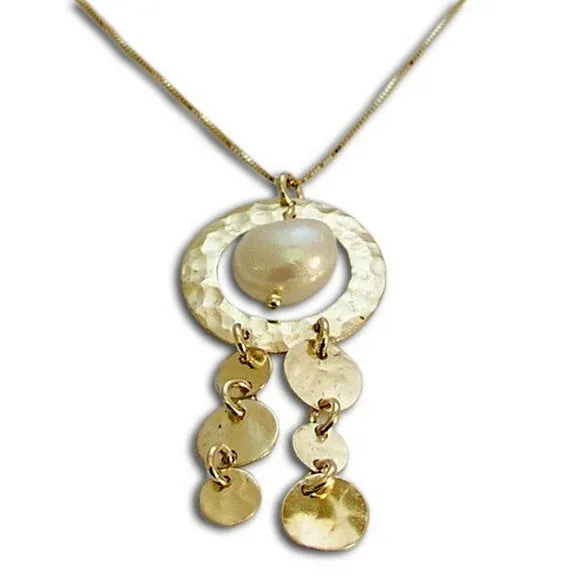 EG2032-1 Gold and pearls Bohemian earrings