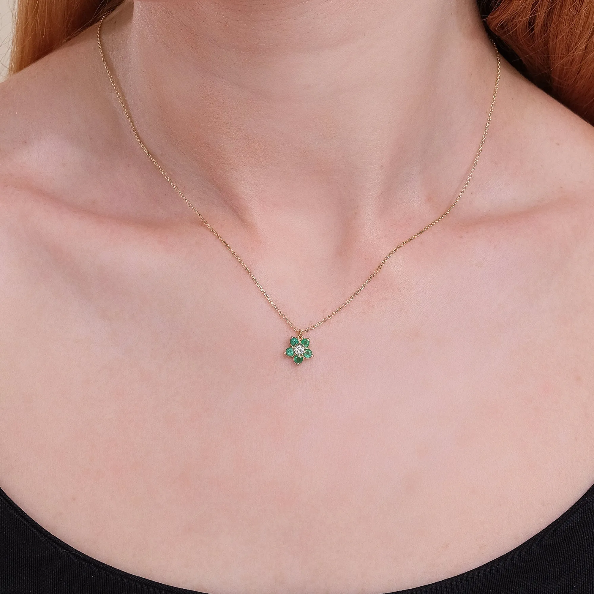 Emerald Flower Necklace, Alondra