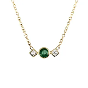 EMERALD WITH SQUARE SIDE DIAMONDS NECKLACE
