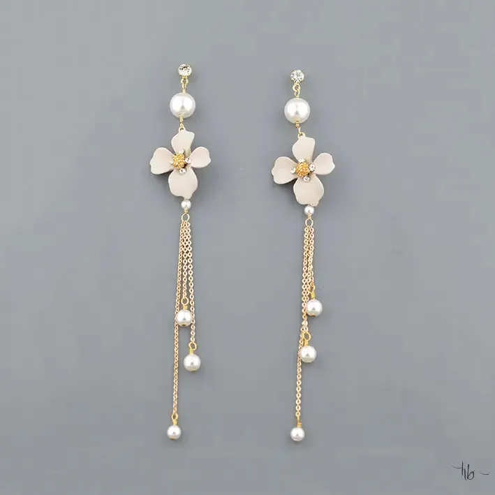 Kaia Chandeliers