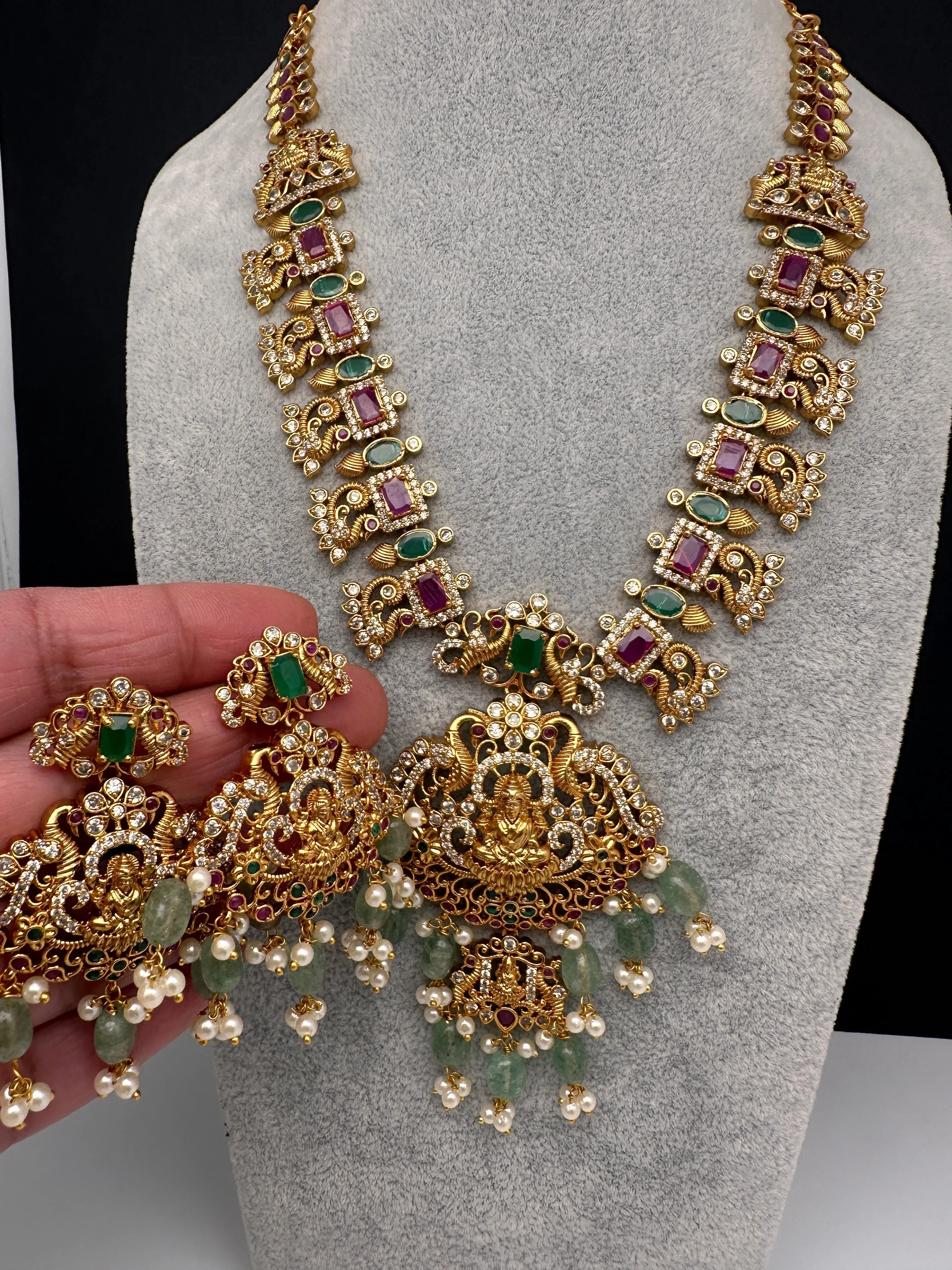 Kempu Multi Stone Goddess Lakshmi Short Necklace