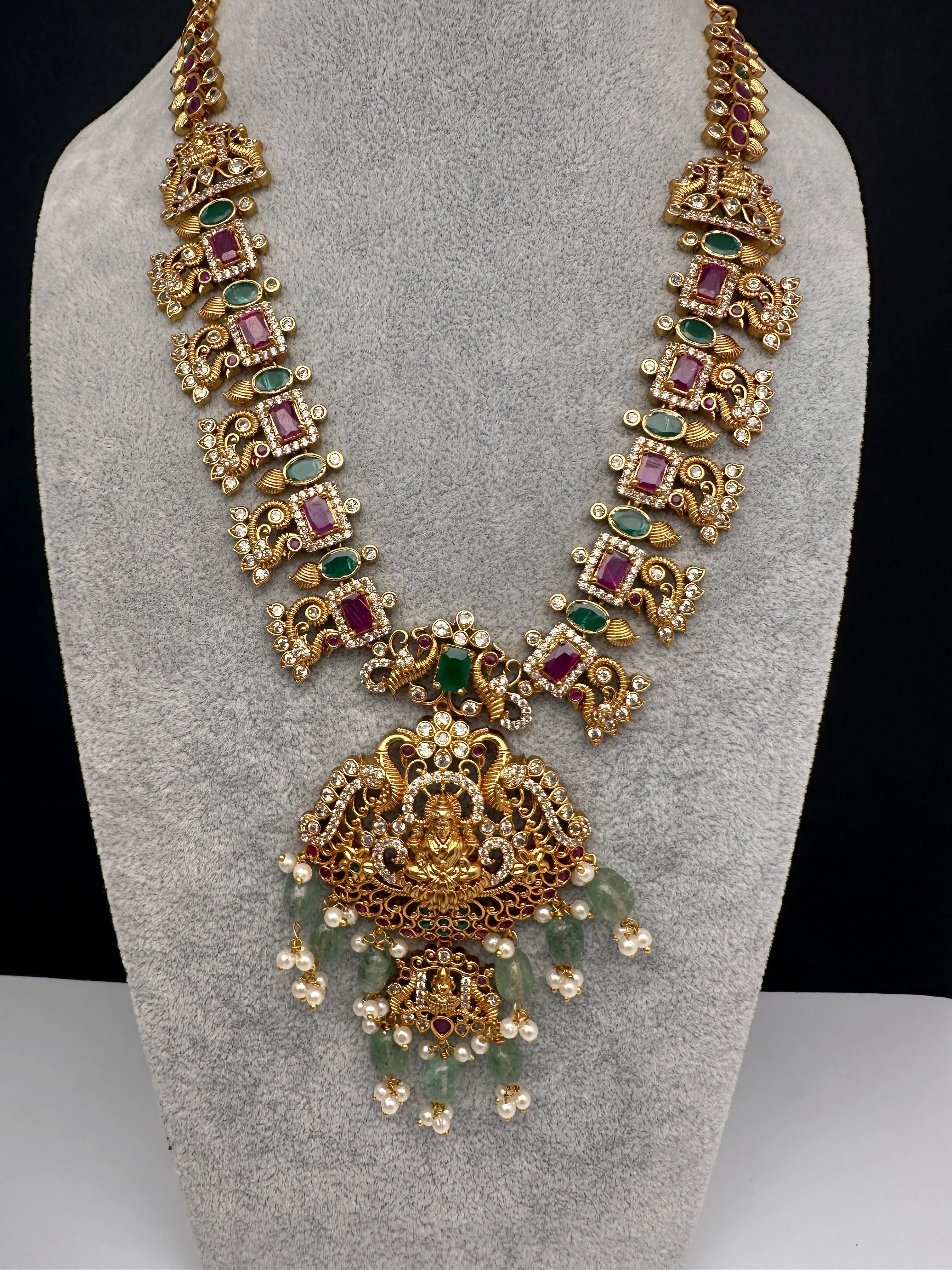 Kempu Multi Stone Goddess Lakshmi Short Necklace