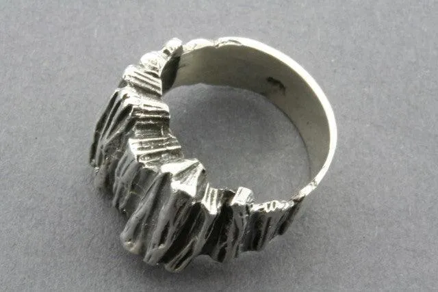 stick signet ring