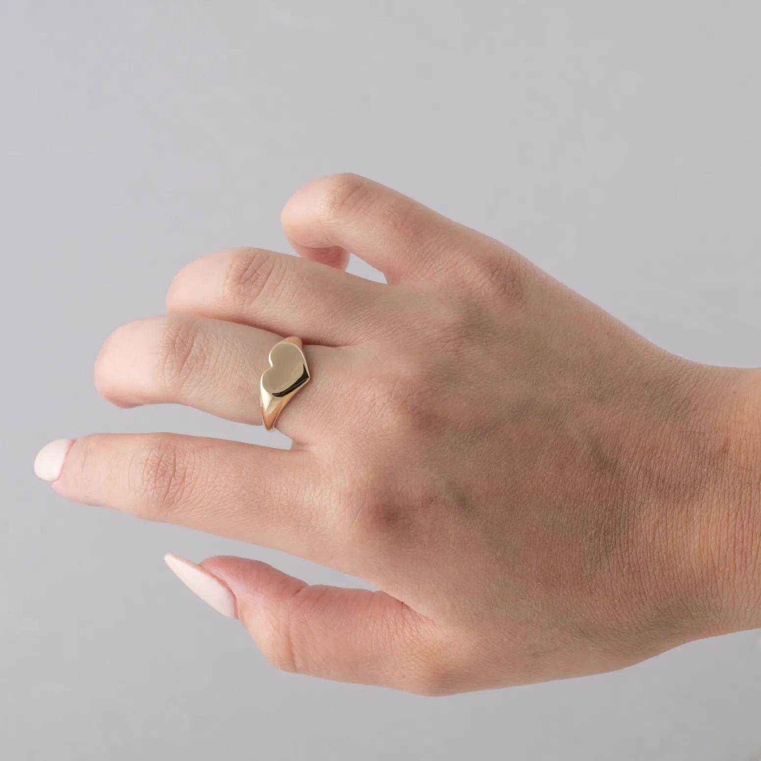 Von Treskow 9CT Gold Heart Signet Ring
